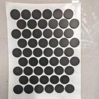 Lipnios silikoninės guminės kojelės neslystančios juodos apvalios padelės nešiojamam kompiuteriui, klaviatūrai, monitoriui 4,5-20 mm 8 vnt. 6x1.5mm
