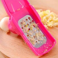 Multifunction Garlic Press Mini Ginger Grinding Grater Garlic Crusher Peeler Press Slicer Cutter ADM rožinė