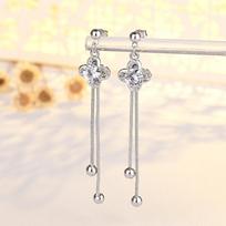 Super Fairy Temperament Four-leaf Clover Tassel Earrings Flowers Long Earline Jewelry beige