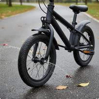 2 vnt. Dviračio vandens apsauga Praplėstas dizainas Priekinis ir galinis purvasaugčių rinkinys Lengva montuoti Vaikų dviračiui 12-14 Inch Three Prong black