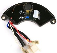Generatoriaus įtampos reguliatorius (AVR) 5–7 kW, 680uF, 450V