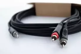Cordial 14855 3,5 mm stereo jack – 2x RCA audio Y-adapterio kabelis, 1,5 m, juodas