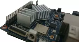 ALLNET aliuminio radiatorių rinkinys 2 vnt. su šilumą laidžia lipnia juosta, universalus Raspberry Pi ir FriendlyElec