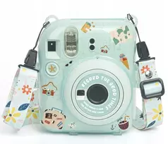 LOVEINSTANT apsauginis fotoaparato dėklas, skirtas Fujifilm Instax Mini 12, su lipdukais ir nuotraukų kišene - žalias blizgučiais