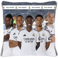 Moya Matcha Pagalvė Real Madrid 40x40cm Dvipusė Mbappé Bellingham Júnior Valverde / 43106