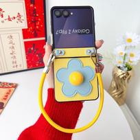 Leather Wristband Z Flip7 3D Flowers Phone Case for Samsung Galaxy Z Flip 7 6 5 4 3 5G Flip7FE Hinge Protective Shockproof Cover Galaxy Z Flip3 5G geltona