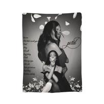 Arianas Grandes Petal  Blanket Cover Flannel Music Super Warm Throw Blankets for Bedding Couch Bedspread 130cmx150cm