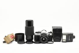 [USED] Canon AE-1 Program SLR Film Camera w. New FD 28mm f/2.8 & 70-210mm f/4, Mint, From JAPAN