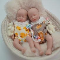 Minkšto prisilietimo kieto silikono viso kūno lėlė Bebe Reborn 6 colių 15 cm žavinga maža miegančios naujagimio lėlė, skirta mažiems vaikams, puošia lėlė prieš miegą, žaidimų žaislai