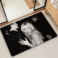 E-Espresso S-Sabrina Carpenter Trumpas ir saldus Durų kilimėlis Vonios kambarys Mikropluoštas Decora Universalus Flanelė Greitai džiūstantis Sugeriantis Neslystantis Padas 50x80cm white