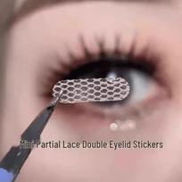 Moteriška nematoma nėriniuota vokų juosta: Kvėpuojanti, nepaliekanti žymių ir aktyvuojama vandeniu paburkusiems ar vidiniams dvigubiems vokams Lace Partial - 240 pieces with tools