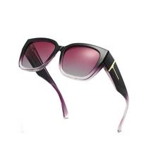 Unisex Clip-On Polarized Sunglasses for Prescription Glasses Square Frame Sun Protection Lens for Driving and Outdoor Use One Size šviesiai violetinė spalva