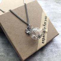 Retro and beautiful dandelion necklace plant dried flower glass ball pendant men's and women's collarbone sweater chain with accessories gray