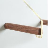 Šiaurietiškas medinis sieninis drabužių kabyklas su kūrybingais kabliukais Height 23 cm Length 22 cm brown