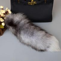40cm Tikro lapės kailio uodega Didelė ilga natūralaus kailio uodega Raktų pakabukas Pakabukas Cosplay uodega Mielas vilko lapės uodegos kailis Automobilio raktų pakabukai Moterims about 40cm gray