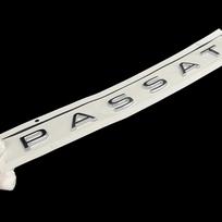 VW Passat Automobilio Galinės Bagažinės Raidės Logotipas Ženkliukas Emblema Lipdukas ABS Blizgus Chromuotas Lipdukas TO4 white