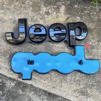 1 vnt. ABS Automobilio Priekinės Grotelės Emblema JEEP Grand Cherokee Compass Wrangler Renegade JK JL Patriot Ženklelio Lipdukai Aksesuarai sidabras