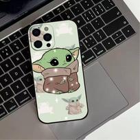 Mielas animacinis kūdikis Y-Yoda telefono dėklas, skirtas iPhone 17, 16, 15, 14, 13, 12, 11 Plus, Pro Max, minkštas juodas dangtelis iPhone17