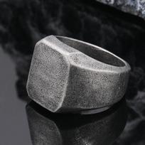 Varna, Titano Plieno Žiedas, Dominuojantis Verslininko Žiedas, Paprastas Geometrinis Solidus Žiedas no. 8 gray