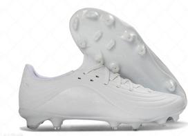 Legend XI Vyrų Vandeniui Atsparūs Megzti Futbolo Batai, FG 39-45, Balti, Galima įsigyti po vieną porą, Nemokamas pristatymas įskaičiuotas Size 43