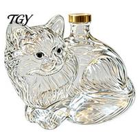 Sophisticated Whiskey Gift for Him Cute Kitten Shaped Whisky Decanter, High Borosilicate Glass Artistic Animal Wine Bottle Clear Liquor Dispenser Home C