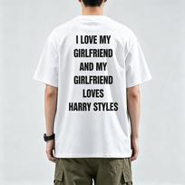 Mano draugės įsimylėjusios Harry Styles Unisex Dėžutės formos marškinėliai Madingas Dizainas Grafinis Spaudinys Medvilniniai Aukštos Kokybės Patogūs Viršutiniai Drabužiai L balta