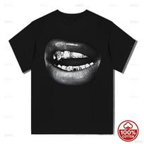 Pilkos Spalvos Blizgūs Lūpai Su Sidabriniais Deimantiniais Grillz Hip Hop Grafinis Marškinėlis Aukštos Gatvės Rap Mada Laisvi Laisvalaikio Trumpomis Rankovėmis Marškinėliai 2XL gray