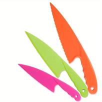 3 dalių vaikiškų virtuvinių peilių rinkinys restoranui – plastikiniai dantyti kraštai vaisiams, daržovėms, duonai, salotoms ir kt. pjaustyti! 3Pcs/set įvairiaspalvis