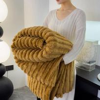 Vienos spalvos flanelinis pledas Minkšti dirbtinio triušio kailio metami pledai Šiltas jaukus lovatiesė sofai, lovai, kelionėms Languotas 1pc blanket(120x200cm) tamsi chaki spalva