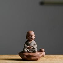 Keraminės Mažo Vienuolio Automobilio Dekoracijos, Kiniškas Zen Purpurinio Molio Smėlis, Mielas Arbatos Augintinis, Fengšui Zen Buda Meditacija gray