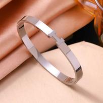 Minimalistinė 18K aukso nerūdijančio plieno apyrankė su deimantais: Madingi, universalūs, nišiniai H-Design papuošalai. brown