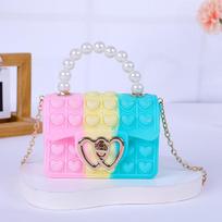 Silikoninė meilės burbuliukų želė rankinė, spaudimo malšinanti piniginė, „Pop It“ rankinė su dirbtinių perlų rankena, miela grandinėlės crossbody rankinė blue