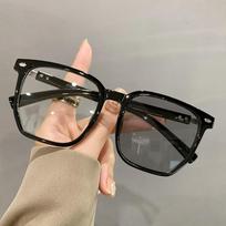 Išmanūs fotochrominiai trumparegystės akiniai moterims vyrams Madingi minusiniai akiniai nuo saulės 2 viename Unisex Miopijos akinių rėmeliai Receptas -1.0 -1.5 0 black