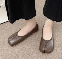 Japoniško stiliaus Tabi Ninja batai moterims Jaukūs odiniai plokščiapadžiai Split Hoof Toe Loafers Femme Mary Jeans Mocasins Moteriški balerinos batai 36 beige