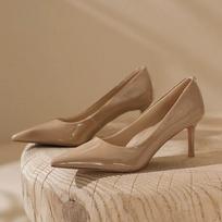Nuogos spalvos aukštakulniai moterims vasara 2024 nauja mada lakinė oda seksuali smailianosė plonu kulnu vestuvių vakarėlio batai Sapatos De Mujer 34 brown