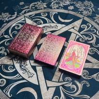 Waite Tarot Auksinės Folijos Kortos: Originalus Tarot Denis su Spalvotu Spaudiniu, Vandeniui Atsparūs Kortelės ir Anglų Kalbos Vadovas. Puikiai tinka stalo žaidimams. 1 Box - 50 Decks