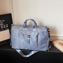 Men's Nylon Duffel Bag Large Capacity Travel Tote with Shoulder Strap and Front Pocket mėlyna