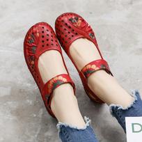 Women Spring Summer Leather Sandals Flat Round Toe Hollow Out Elderly Soft Sole Comfortable Shoes 40