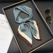 70cm Rožinis gėlėtas šilkinis skara moterims Imituotas šilkas Gaivi ir elegantiška Universali galvos apdangalas Drabužiai Krepšiai ir kvadratinė skara gray