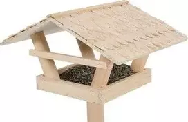 Turdus Zolux Paukščių lesyklėlė stovima Grizzle su mediniu stogeliu