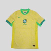 Nike Dri-Fit Brazilija 2024 Stadium Namų V formos iškirptės megztinis su raidės logotipo spauda trumpomis rankovėmis futbolo marškinėliai vyrams Citrinų geltonos spalvos M beige
