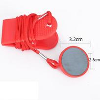 Universalus bėgimo takelio saugos raktas Avarinis sustabdymas Magnetinis bėgimo takelio saugos užraktas Gimnastikos salės pratimai Large Circle red