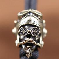 Pilot Helmet Skull Head Brass Knife Bead Outdoor EDC Umbrella Rope Pendant DIY Paracord Woven Bracelet Accessories Lanyard Charm white