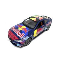 Pulio automobilis MSZ 1/24 BMW M4 Red Bull, 1:24, metalas, plastikas, atidaromos durys, pakaba, šviesos, garsas, LR44, AG13