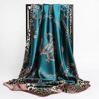 Moteriška šilkinė kvadratinė skara Lady Bandana Galvos apdangalas Satininis Foulard Moteriškas didelis Hidžabo kaklaskarės kaklaskarės Pashmina 2021 galvos juosta One Size black