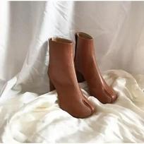 Prekės ženklo dizainas Tabi batai Su skeltu pirštu Storas aukštas kulnas Moteriški batai Oda Mada Rudens Moteriški batai Botas 39 black