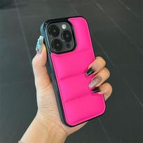 Madingas pūkinės striukės dėklas, skirtas iPhone 15 16 14 Plus 13 12 11 Pro X XR XS Max minkšto audinio silikono smūgiams atsparus dangtelis For iPhone 16Pro Max ryškiai rožinė