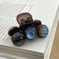 High-Grade Retro Pearl Shark Hair Clip: Elegant Korean-Style Hairpin black