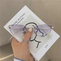 Triangle sunglasses, retro cat-eye sunglasses, make small faces look slimmer A5 gray