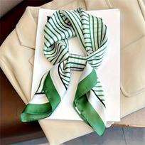 Prabangus Šilkinis Dryžuotas Dizainerio Paprastas Šalikas Bandana Moteriškos Plaukų Juostelės Kvadratiniai Šalikai Satino Moteriška Galvos Juosta 70X70CM white